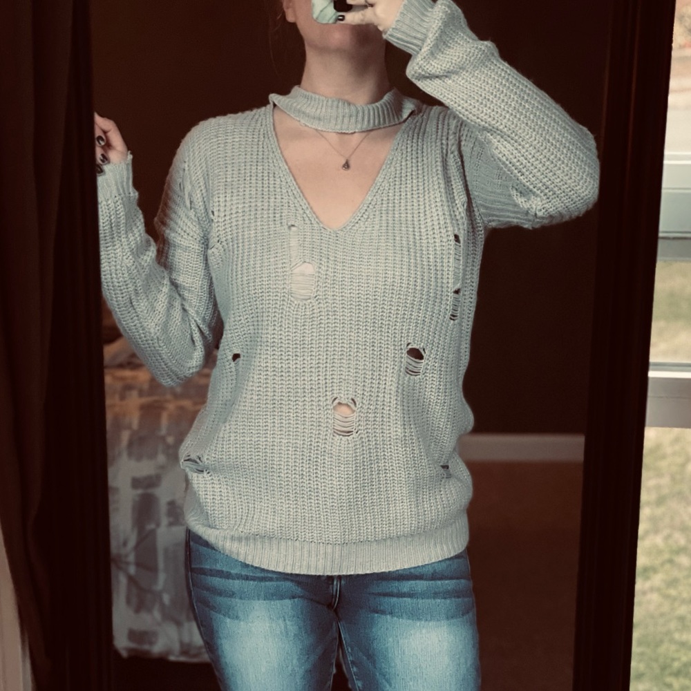 Choker sweater